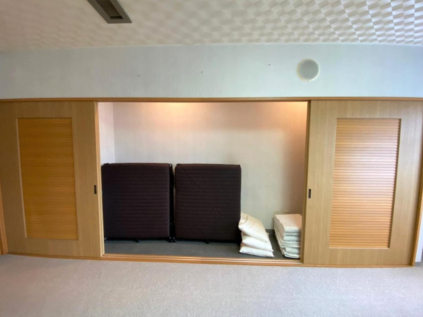 Ishiuchibase Hotell Minamiuonuma Rum bild